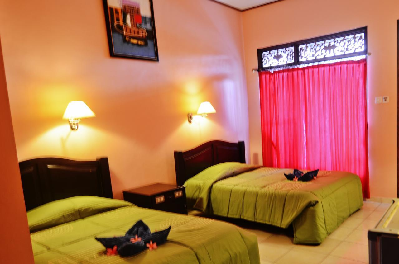 Pesona Beach Inn Kuta  Exterior photo
